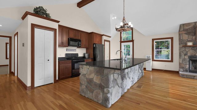 1893 Beaver Lane, Sugar Grove, OH 43155