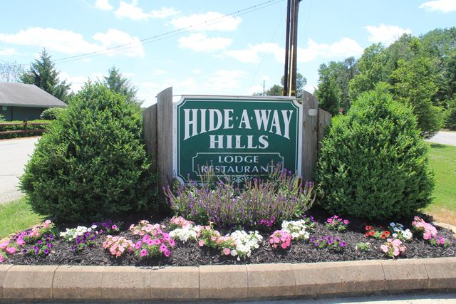 1893 Beaver Lane, Sugar Grove, OH 43155