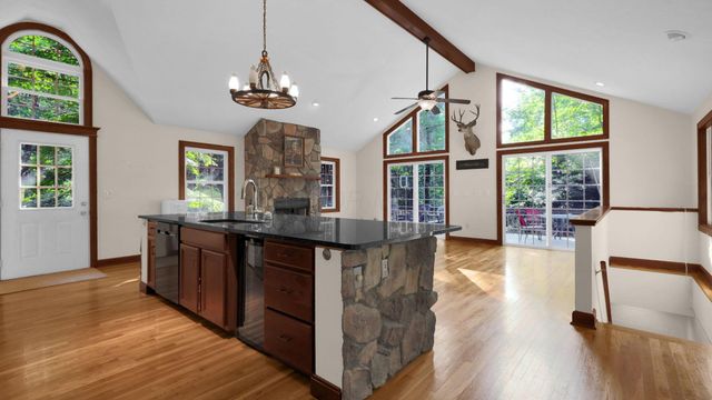 1893 Beaver Lane, Sugar Grove, OH 43155