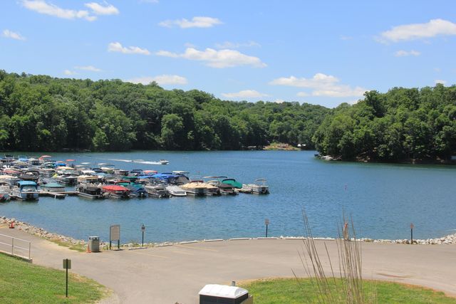 1893 Beaver Lane, Sugar Grove, OH 43155