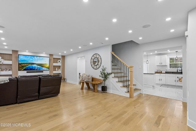 7 Andrew Street, Howell, NJ 07731