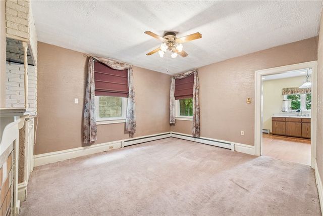 373 Copperfield Ave, Carrick, PA 15210