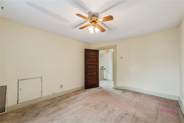 373 Copperfield Ave, Carrick, PA 15210