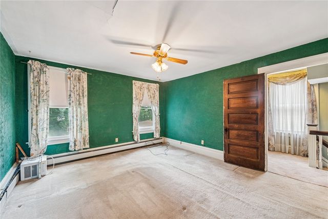 373 Copperfield Ave, Carrick, PA 15210