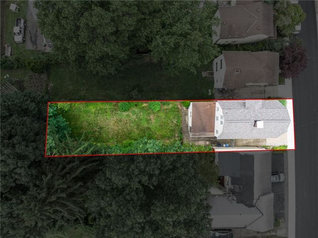 373 Copperfield Ave, Carrick, PA 15210