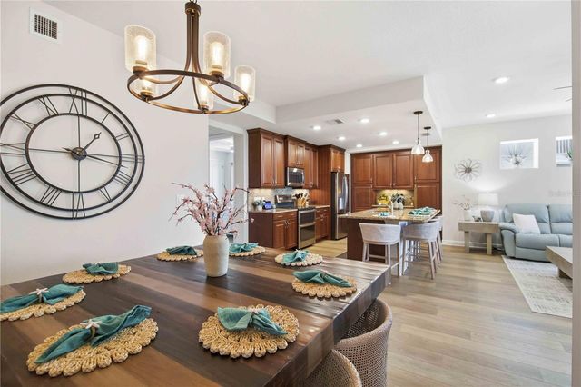 395 ARUBA CIRCLE 102, Bradenton, FL 34209