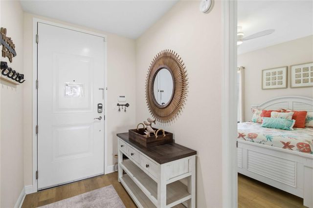 395 ARUBA CIRCLE 102, Bradenton, FL 34209