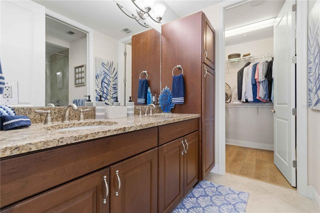 395 ARUBA CIRCLE 102, Bradenton, FL 34209