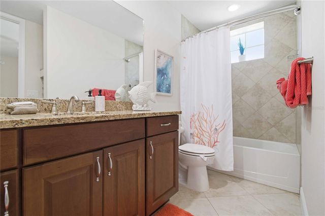 395 ARUBA CIRCLE 102, Bradenton, FL 34209