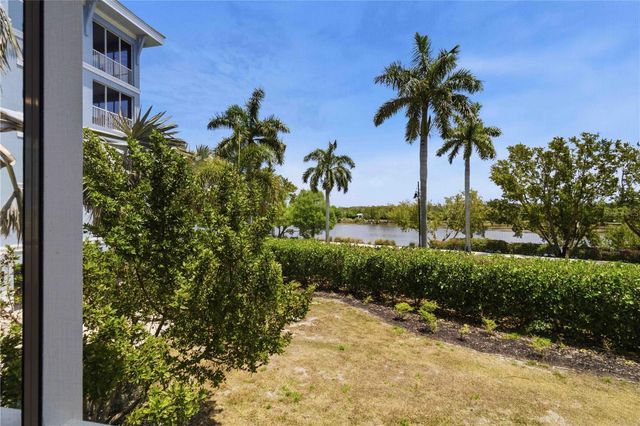 395 ARUBA CIRCLE 102, Bradenton, FL 34209