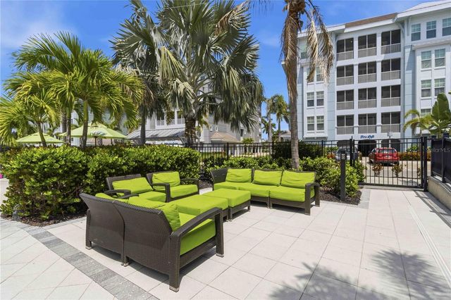 395 ARUBA CIRCLE 102, Bradenton, FL 34209