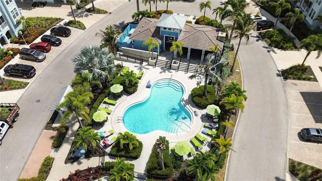 395 ARUBA CIRCLE 102, Bradenton, FL 34209