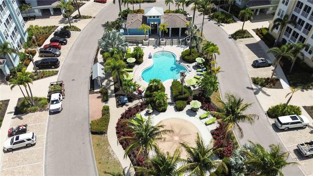 395 ARUBA CIRCLE 102, Bradenton, FL 34209