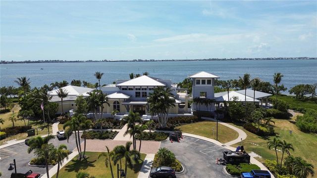 395 ARUBA CIRCLE 102, Bradenton, FL 34209