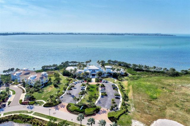 395 ARUBA CIRCLE 102, Bradenton, FL 34209
