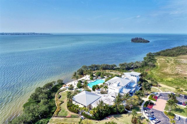 395 ARUBA CIRCLE 102, Bradenton, FL 34209