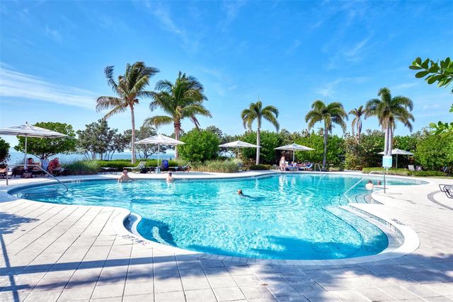 395 ARUBA CIRCLE 102, Bradenton, FL 34209