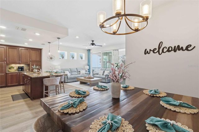 395 ARUBA CIRCLE 102, Bradenton, FL 34209