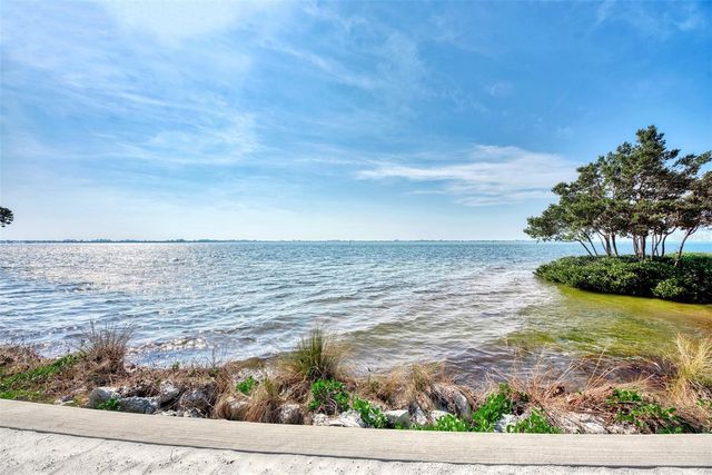 395 ARUBA CIRCLE 102, Bradenton, FL 34209