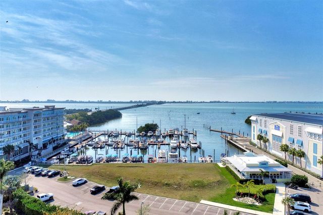 395 ARUBA CIRCLE 102, Bradenton, FL 34209