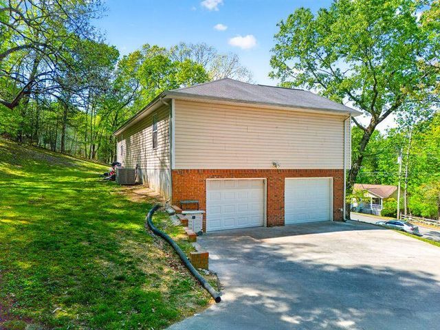 8706 Wooded Vale Court, Harrison, TN 37341