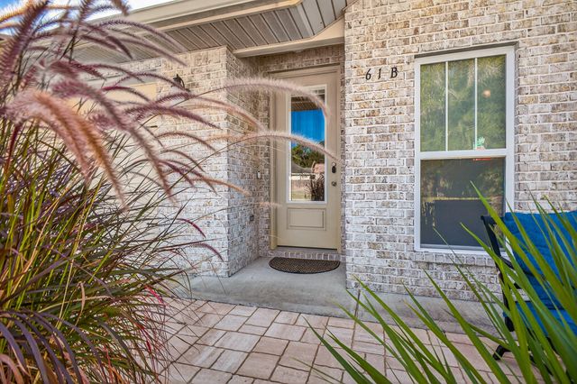 61B 6Th Street, Shalimar, FL 32579