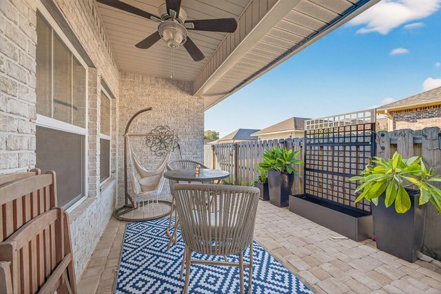 61B 6Th Street, Shalimar, FL 32579