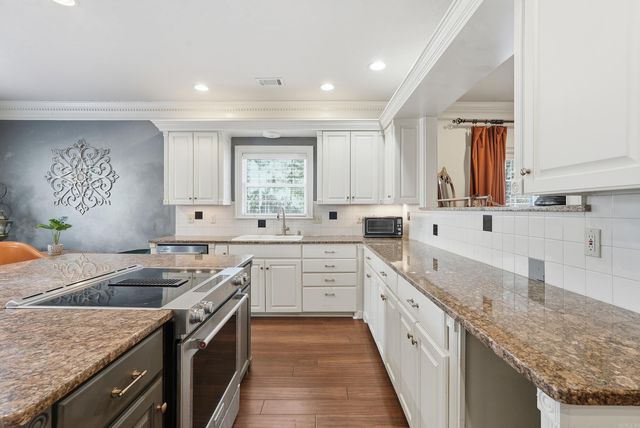 2114 Windsor Court, Little Rock, AR 72212