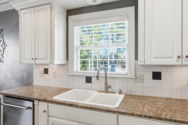 2114 Windsor Court, Little Rock, AR 72212