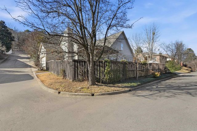 2114 Windsor Court, Little Rock, AR 72212