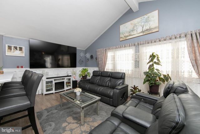 608 FOUNTAIN AVE, Cinnaminson, NJ 08077