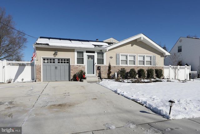 608 FOUNTAIN AVE, Cinnaminson, NJ 08077