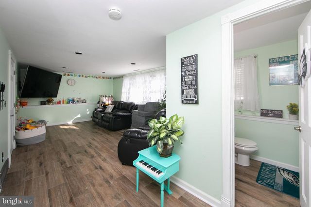 608 FOUNTAIN AVE, Cinnaminson, NJ 08077