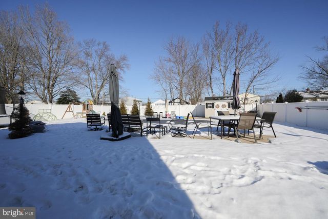 608 FOUNTAIN AVE, Cinnaminson, NJ 08077