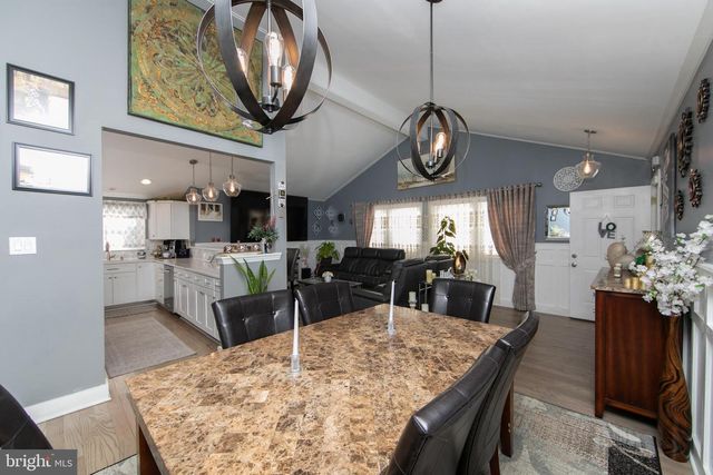 608 FOUNTAIN AVE, Cinnaminson, NJ 08077