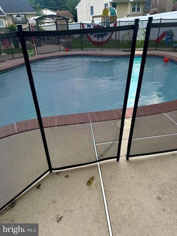 608 FOUNTAIN AVE, Cinnaminson, NJ 08077