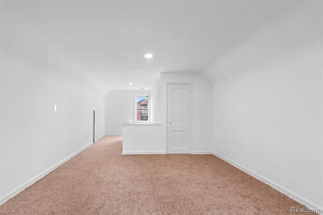 18217 Archdale Street, Detroit, MI 48235