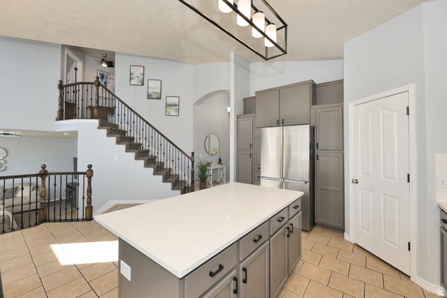 4839 W WESTERN HILLS DR, Riverton, UT 84096