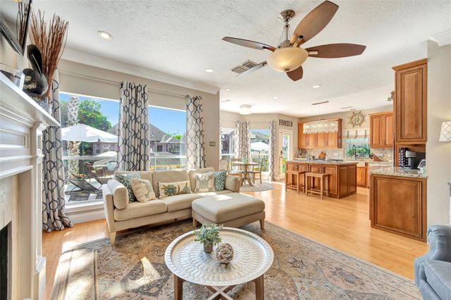 2525 Breaux Trace, Seabrook, TX 77586