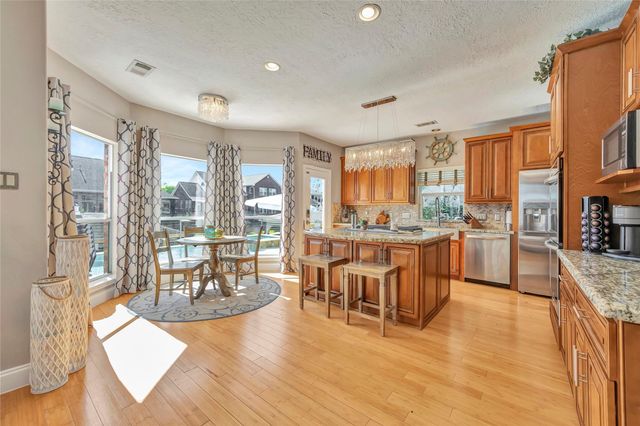 2525 Breaux Trace, Seabrook, TX 77586