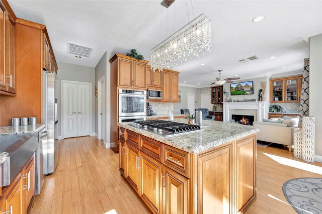 2525 Breaux Trace, Seabrook, TX 77586