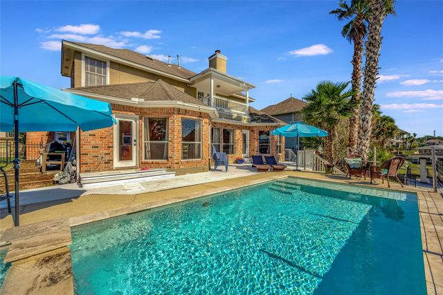 2525 Breaux Trace, Seabrook, TX 77586