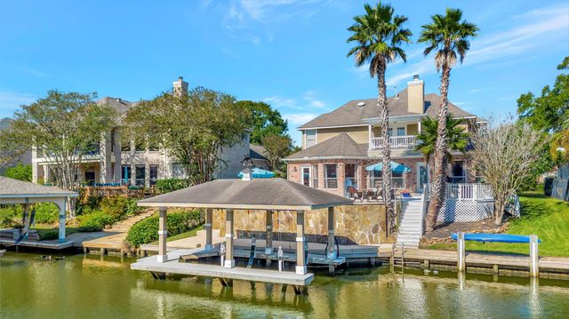 2525 Breaux Trace, Seabrook, TX 77586