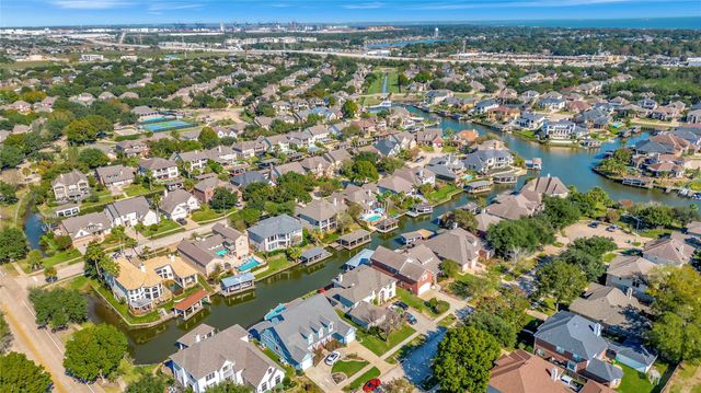 2525 Breaux Trace, Seabrook, TX 77586