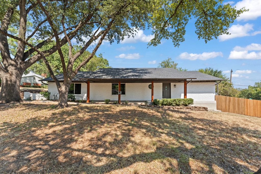 4824 Blaney Avenue, North Richland Hills, TX 76180 — exterior