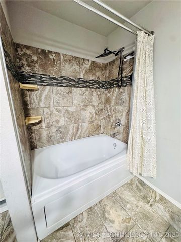 9145 S 253rd East Avenue, Broken Arrow, OK 74014