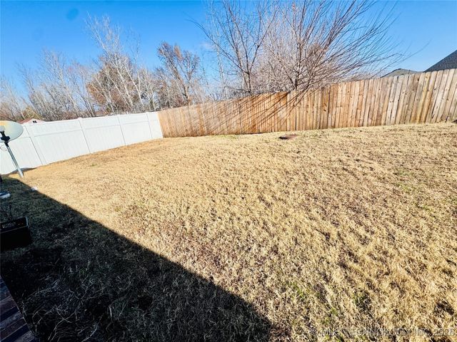 9145 S 253rd East Avenue, Broken Arrow, OK 74014