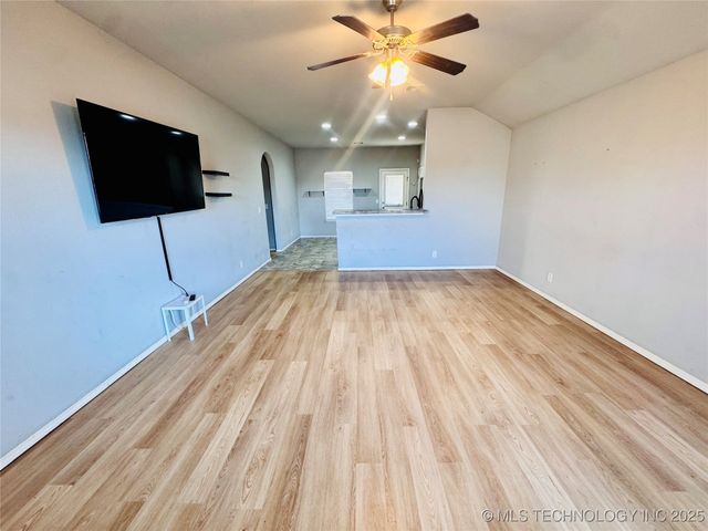 9145 S 253rd East Avenue, Broken Arrow, OK 74014