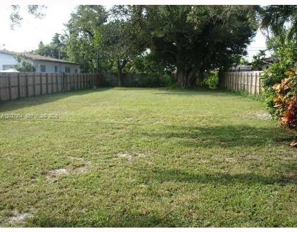 2434 Pierce St 2434, Hollywood, FL 33020
