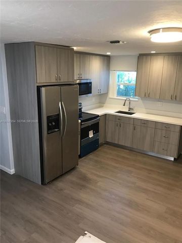 2434 Pierce St 2434, Hollywood, FL 33020